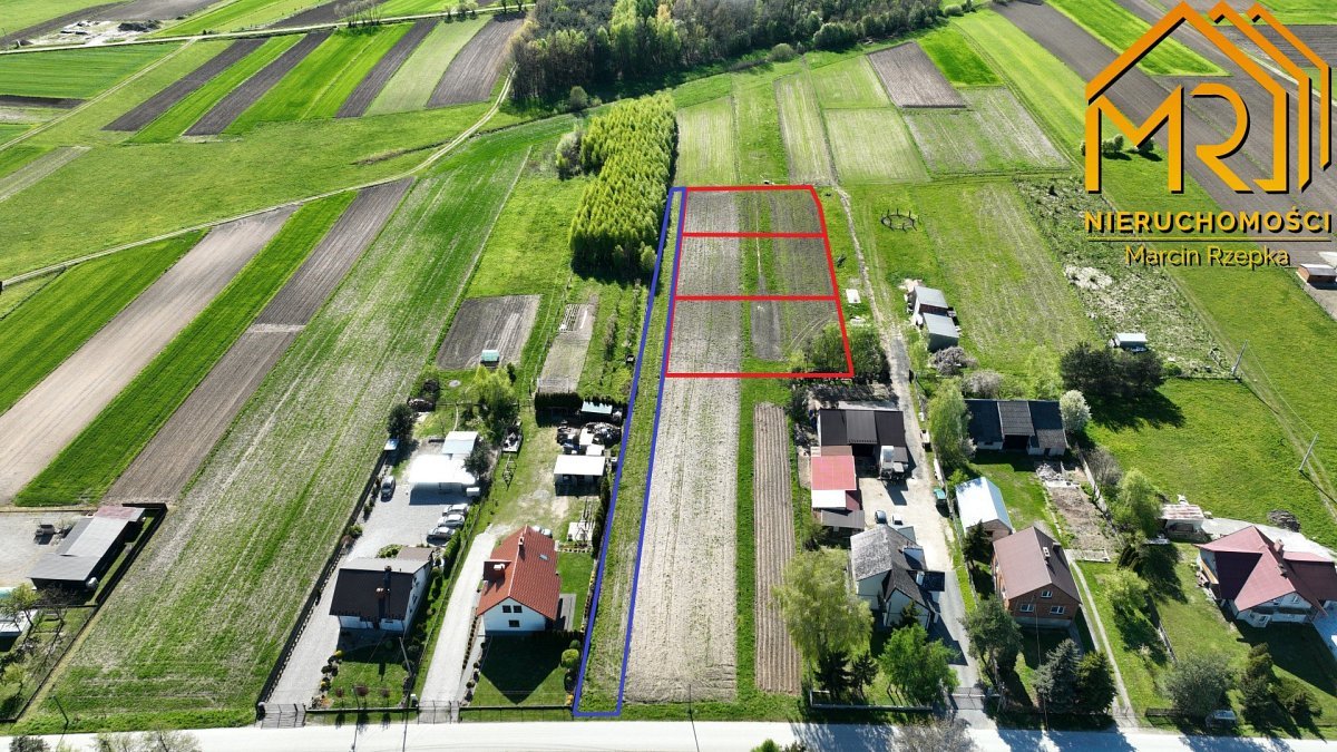 Działki budowlane w Łukowej z warunkami zabudowy - 3 opcje Łukowa  1 387m2 Foto 1