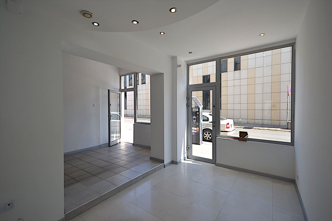 Lokal użytkowy na wynajem Częstochowa, Śródmieście  30m2 Foto 1
