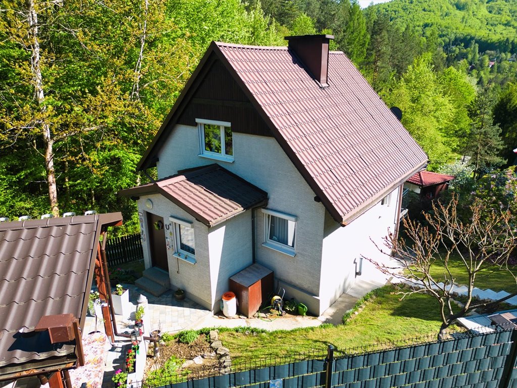 Urokliwy dom z kominkiem i widokami w Porąbce. Porąbka  116m2 Foto 1