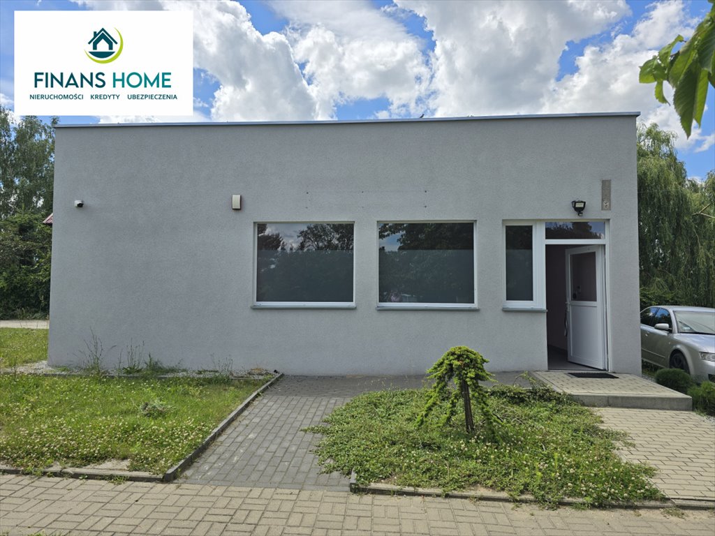 Lokal usługowy 46 m2 z witrynami i ogrzewaniem podłogowym Skoroszyce, Braterstwa Broni  46m2 Foto 1