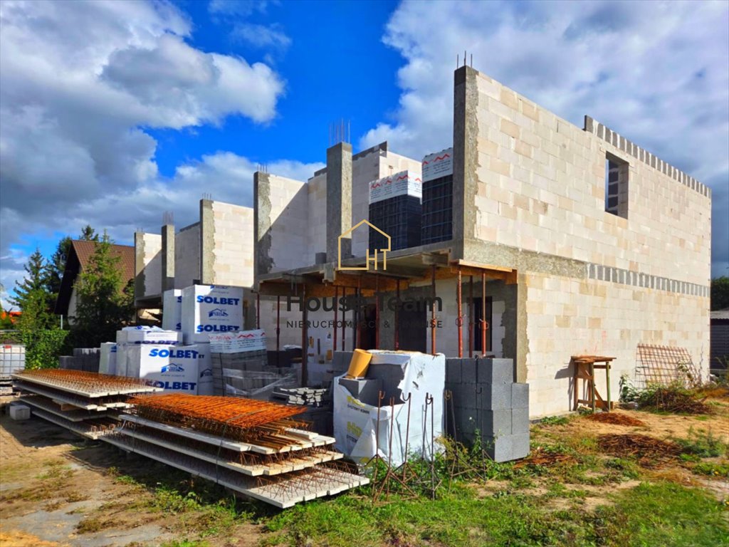 Mieszkanie czteropokojowe  na sprzedaż Osielsko  106m2 Foto 1