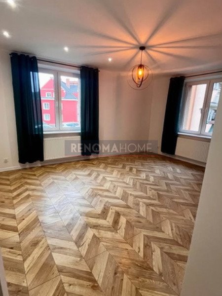 Komfortowe 2-pokojowe mieszkanie po remoncie z piwnicą i schronem Jelenia Góra  48m2 Foto 1