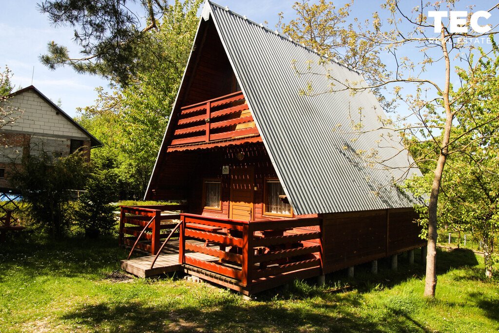 Drewniane domki letniskowe z balkonem (25 i 50 m²) w Drohobyczce Drohobyczka  50m2 Foto 1