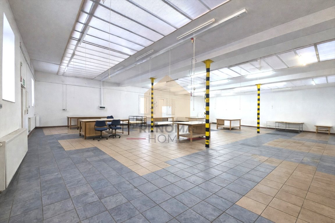 Lokal 420 m² z halami i biurem, gotowy do działalności Lubawka  420m2 Foto 1