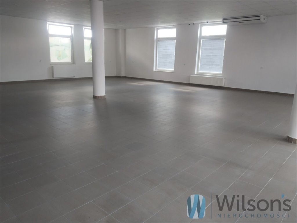 Lokal handlowo-usługowy 45,84 m2 z windą i parkingiem polecam Radom, Wierzbicka  46m2 Foto 1
