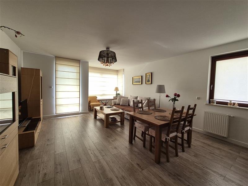 Nowoczesne 3-pokojowe mieszkanie z balkonem i miejscem w hali Gdynia, Redłowo, Powstania Wielkopolskiego  68m2 Foto 1