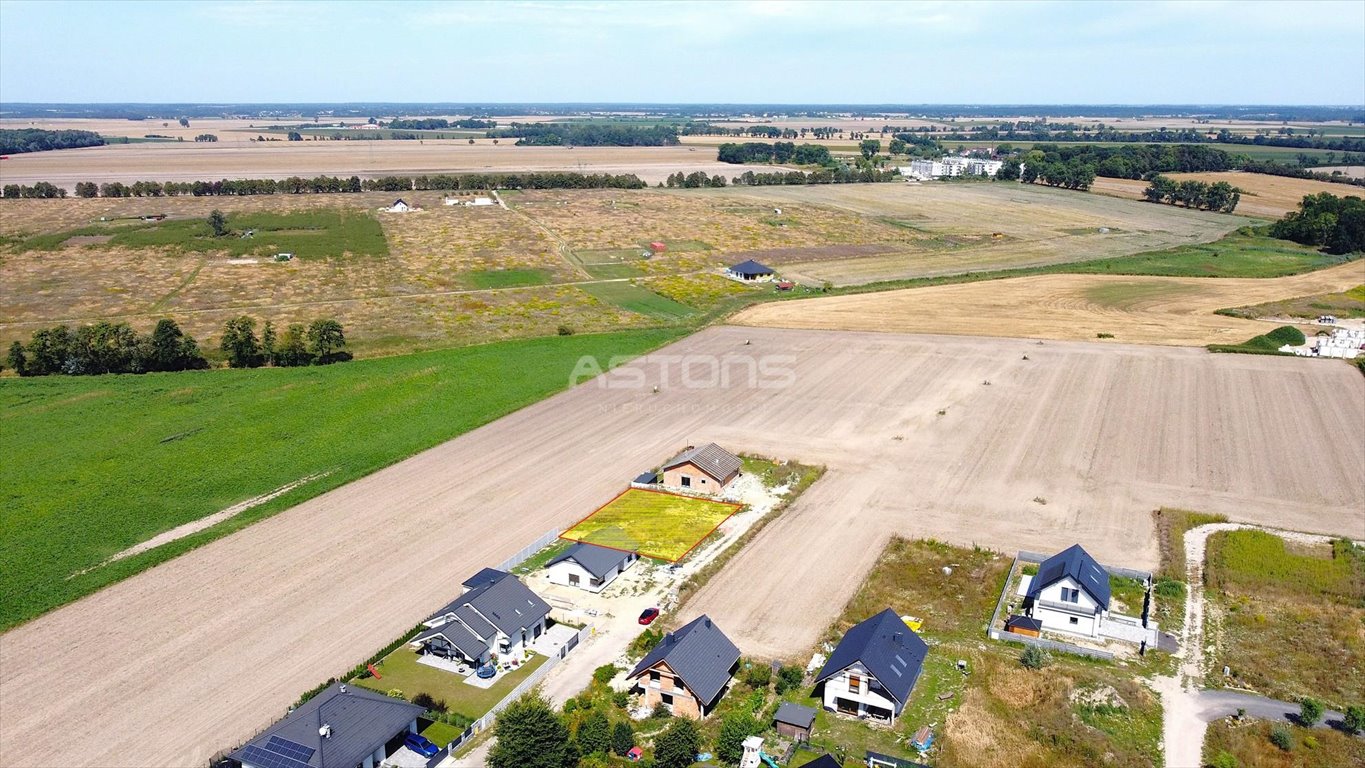 Działka budowlana na sprzedaż Kostrzyn, Półwiejska  692m2 Foto 1