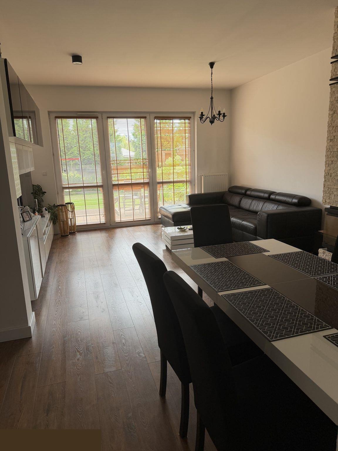 Zapraszam do mieszkania 74 m² z ogrodem i garażem w Lesznowoli Lesznowola  74m2 Foto 1