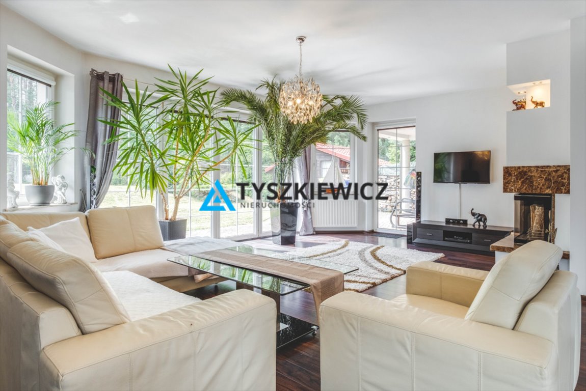 Przestronny dom z garażem i dużym ogrodem w Bojanie Bojano, Milenium  315m2 Foto 1