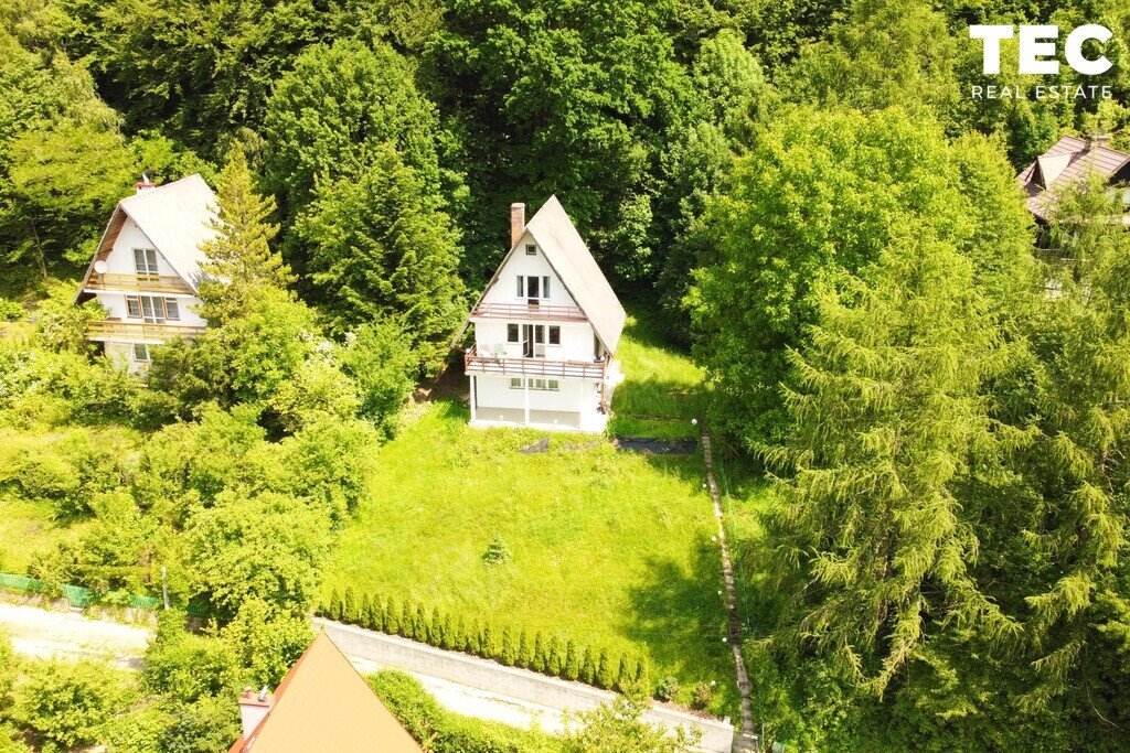 Urokliwy dom z widokiem na góry w Porębie, 100 m², 3 kondygnacje Poręba  100m2 Foto 1