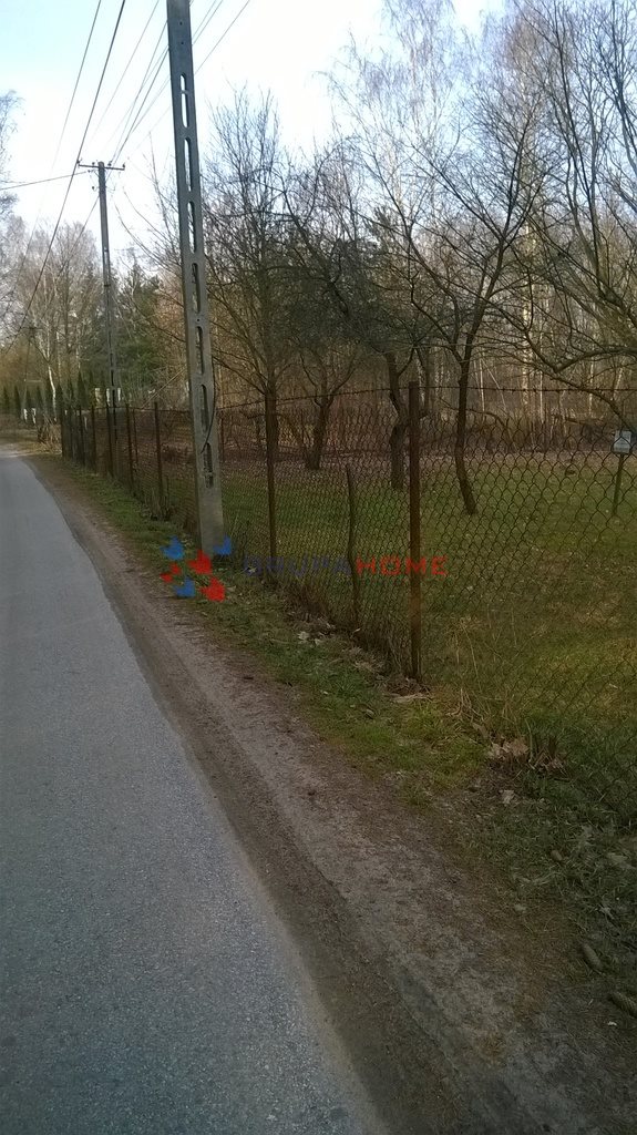 Zapraszam do obejrzenia działki z domkiem i mediami w Korzeniówce Korzeniówka  3 300m2 Foto 1