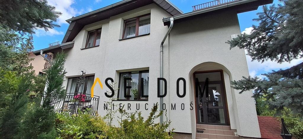 Przestronny dom 222 m² z garażem i tarasem w Cieplicach Jelenia Góra, Cieplice Śląskie-Zdrój  222m2 Foto 1