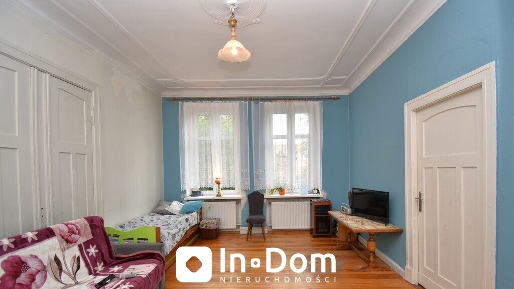 Przestronne 4-pokojowe mieszkanie w kamienicy (107 m²) w Słupsku Słupsk, Stanisława Moniuszki  107m2 Foto 1