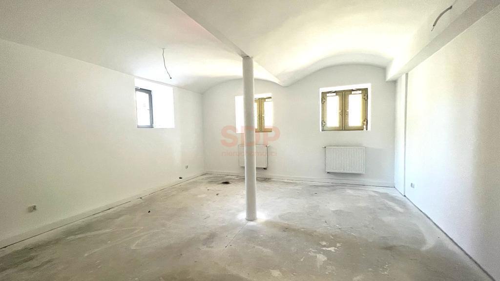 Lokal użytkowy na sprzedaż Wrocław, Fabryczna, Leśnica, Średzka  72m2 Foto 1