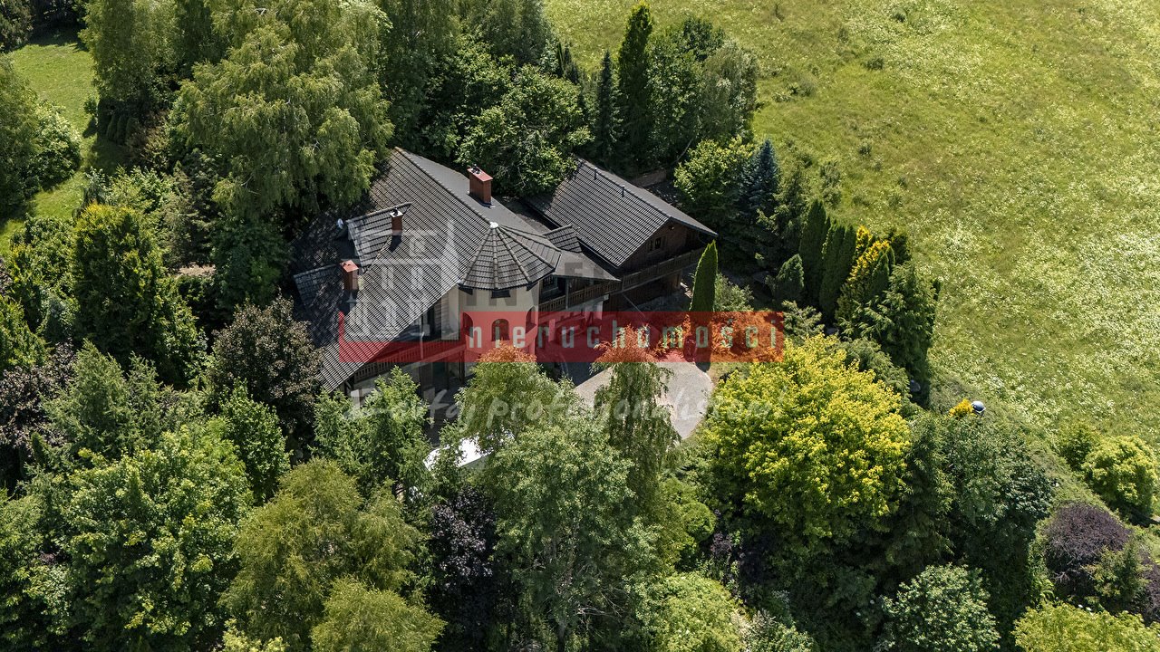 Urokliwa posiadłość w górach z 2 domami i 20 miejscami Jaworzynka  545m2 Foto 1