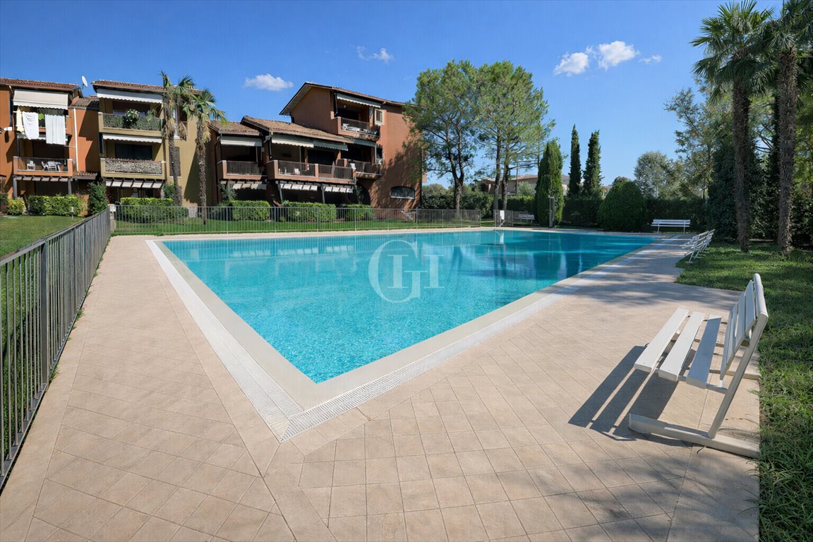 Studio z ogrodem, basen i wynajem do 2024 r. Włochy, Sirmione  35m2 Foto 1