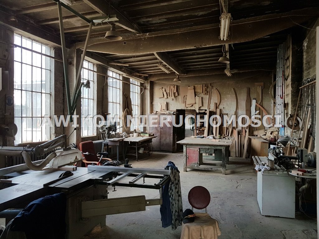 Sprzedam wyposażoną stolarnię 680 m2 z lakiernią i magazynem Ciechanów  680m2 Foto 1