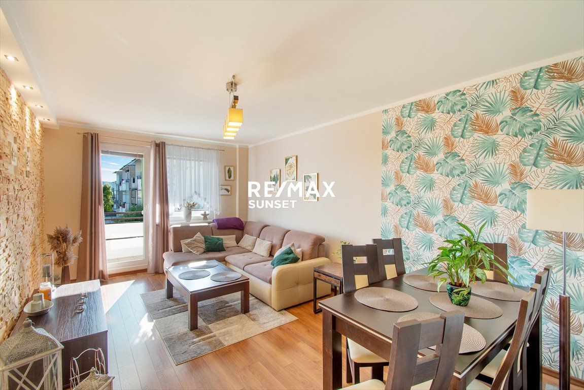 Mieszkanie trzypokojowe na sprzedaż Kołobrzeg, Stefana Czarnieckiego 5e  63m2 Foto 1