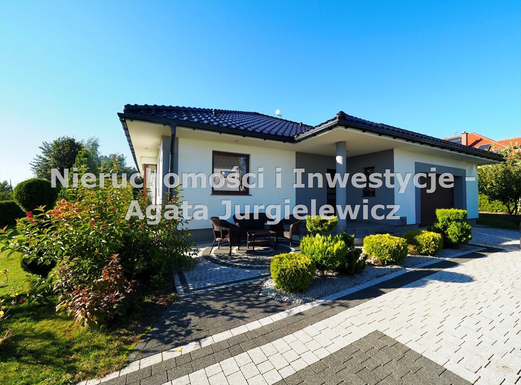 Dom wolnostojący 207 m2 z garażem i dużą działką Oleśnica  207m2 Foto 1