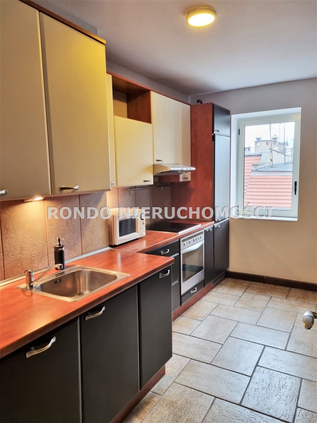 Wrocław, Stare Miasto, 80 m2 – 3 pokoje, kuchnia, łazienka Wrocław, Stare Miasto  80m2 Foto 1