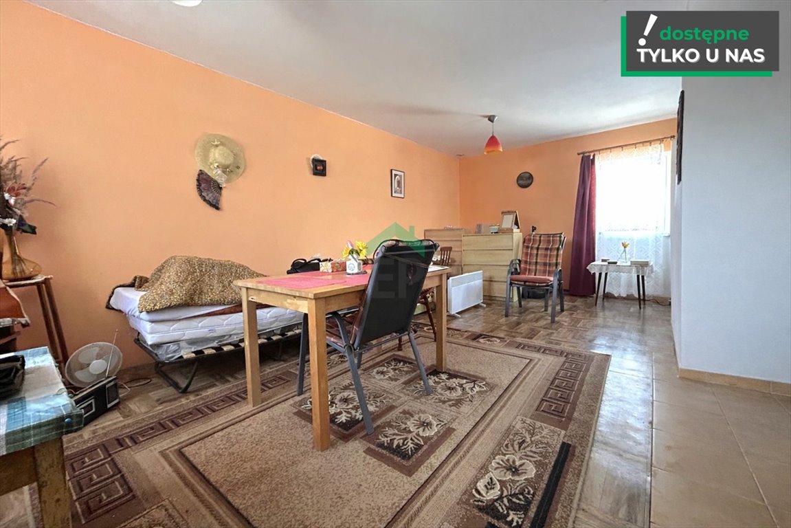 Polecam kameralny dom 50 m² z dużą działką 1140 m² w Poczesnej Poczesna  48m2 Foto 1