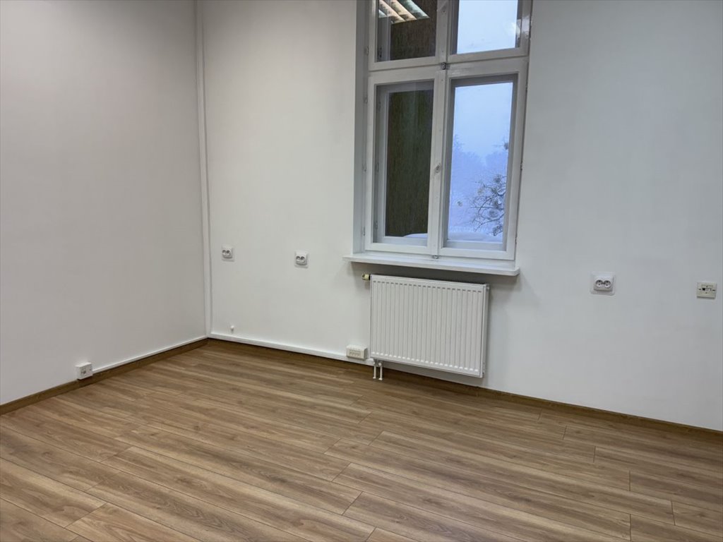 Lokal usługowy 19,10 m² w centrum Olsztyna z windą Olsztyn, Śródmieście, Partyzantów  19m2 Foto 1
