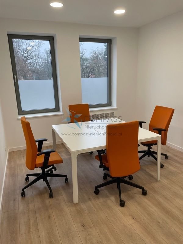 Lokal użytkowy na wynajem Szamotuły, Plac Sienkiewicza  12m2 Foto 1