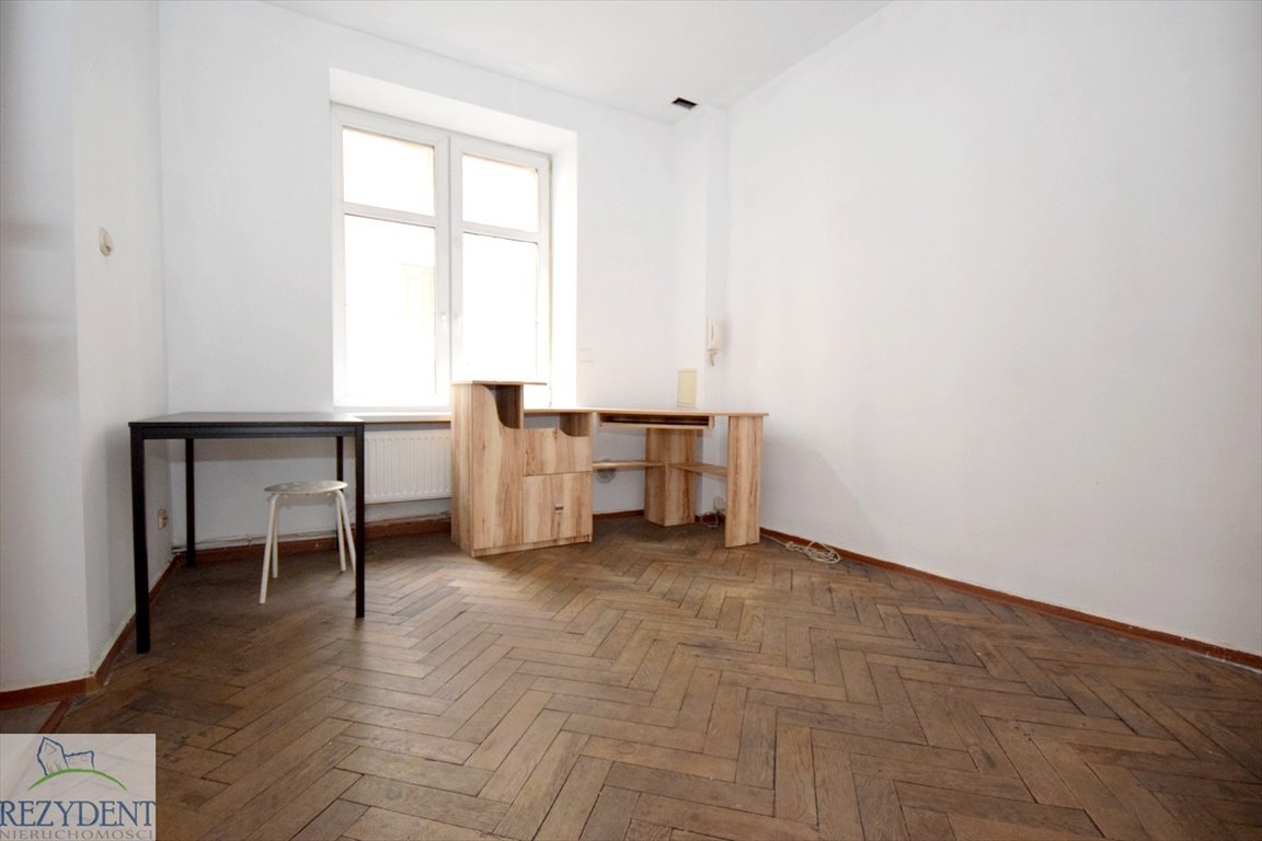 Funkcjonalny 15 m2 lokal z prywatną łazienką, gotowy do wprowadzenia Sosnowiec, Zagórze  15m2 Foto 1