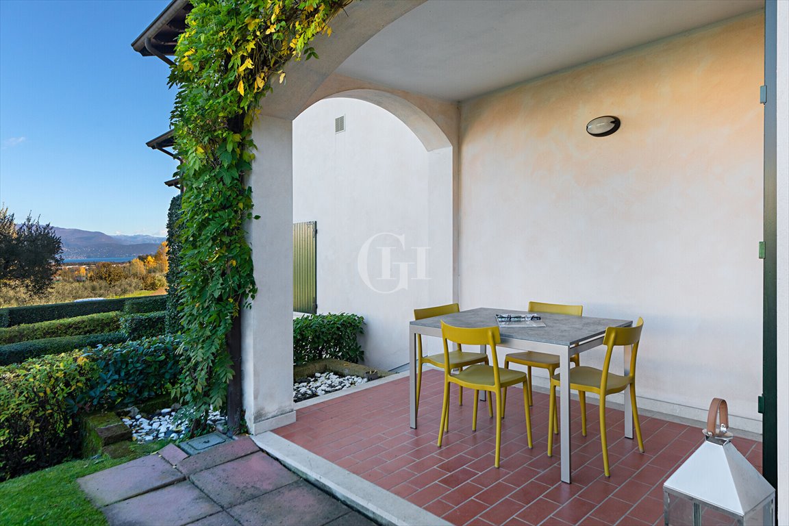 Do sprzedania urokliwe 36 m² z tarasem i basenem w Lombardii Włochy, Polpenazze del Garda  36m2 Foto 1