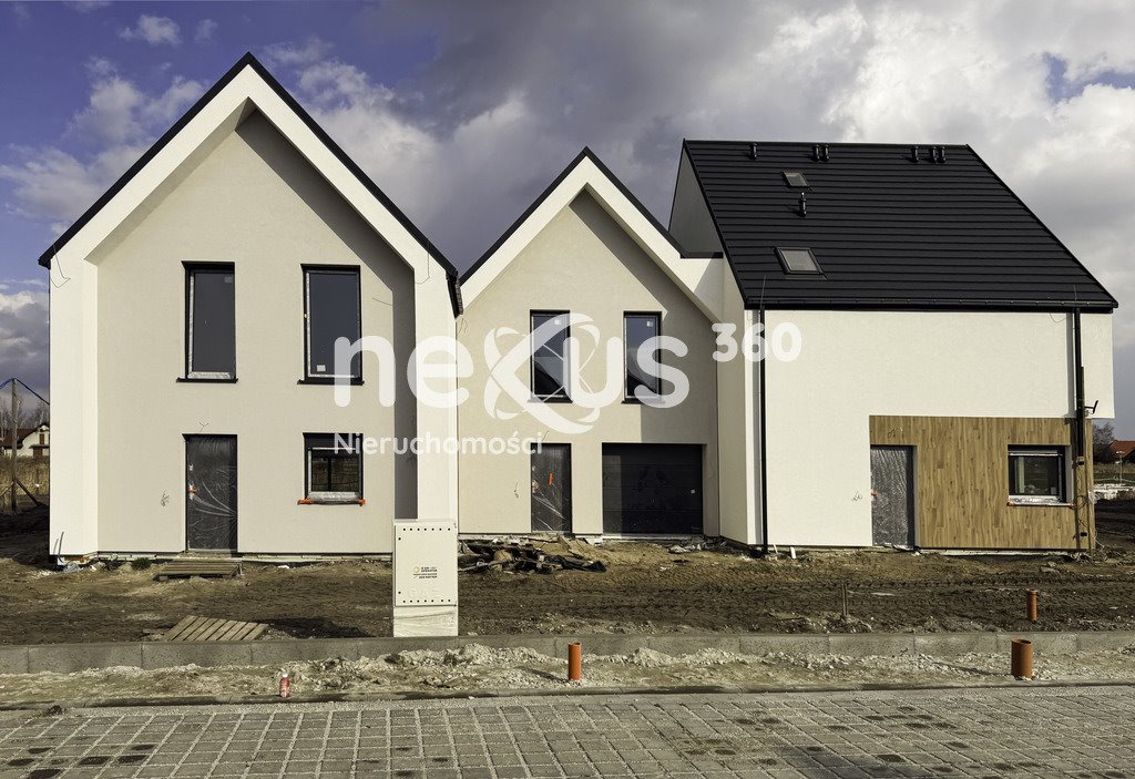 Mieszkanie czteropokojowe  na sprzedaż Dobrzykowice  105m2 Foto 1