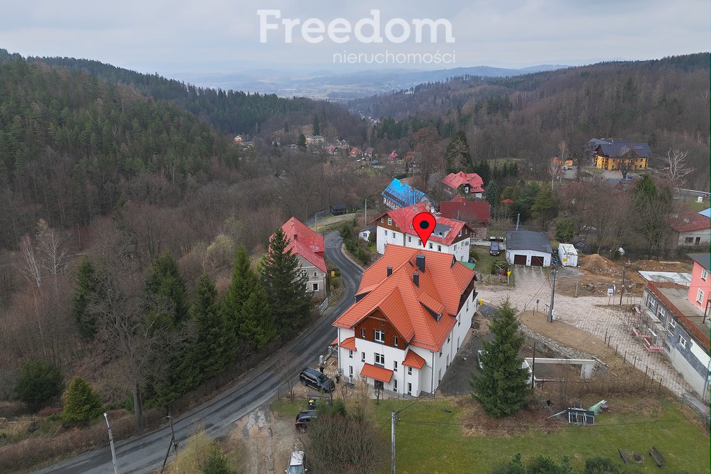 Na sprzedaż pensjonat z restauracją i widokiem w Karkonoszach Przesieka, Karkonoska  750m2 Foto 1