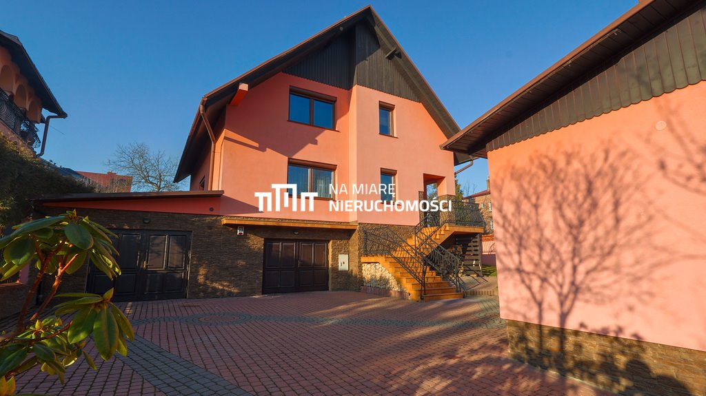 Przestronny dom z garażami, kominkiem i budynkiem na działalność Przeworsk, Szpitalna  271m2 Foto 1