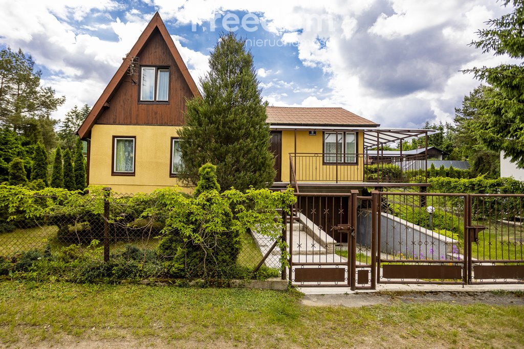 Dom 130 m² w Woszczele - 4 pokoje, garaż, piwnica: Woszczele: Sosnowa