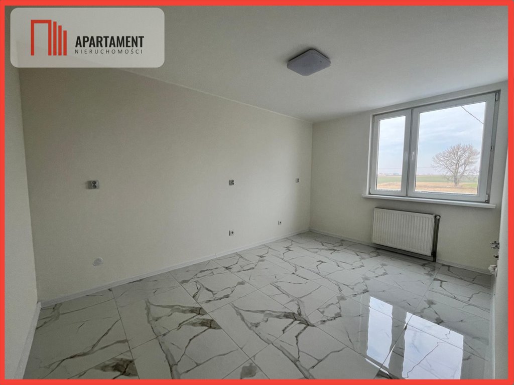 Urokliwe 52 m² po remoncie z działką i budynkiem gospodarcym Parlinek  52m2 Foto 1