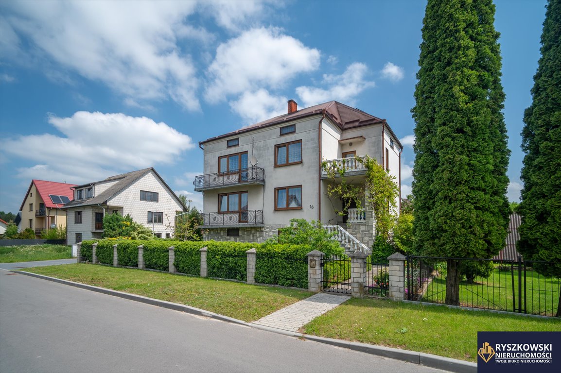 Do sprzedania przestronny dom 260 m² z klimatyzacją i fotowoltaiką Szczebrzeszyn  260m2 Foto 1