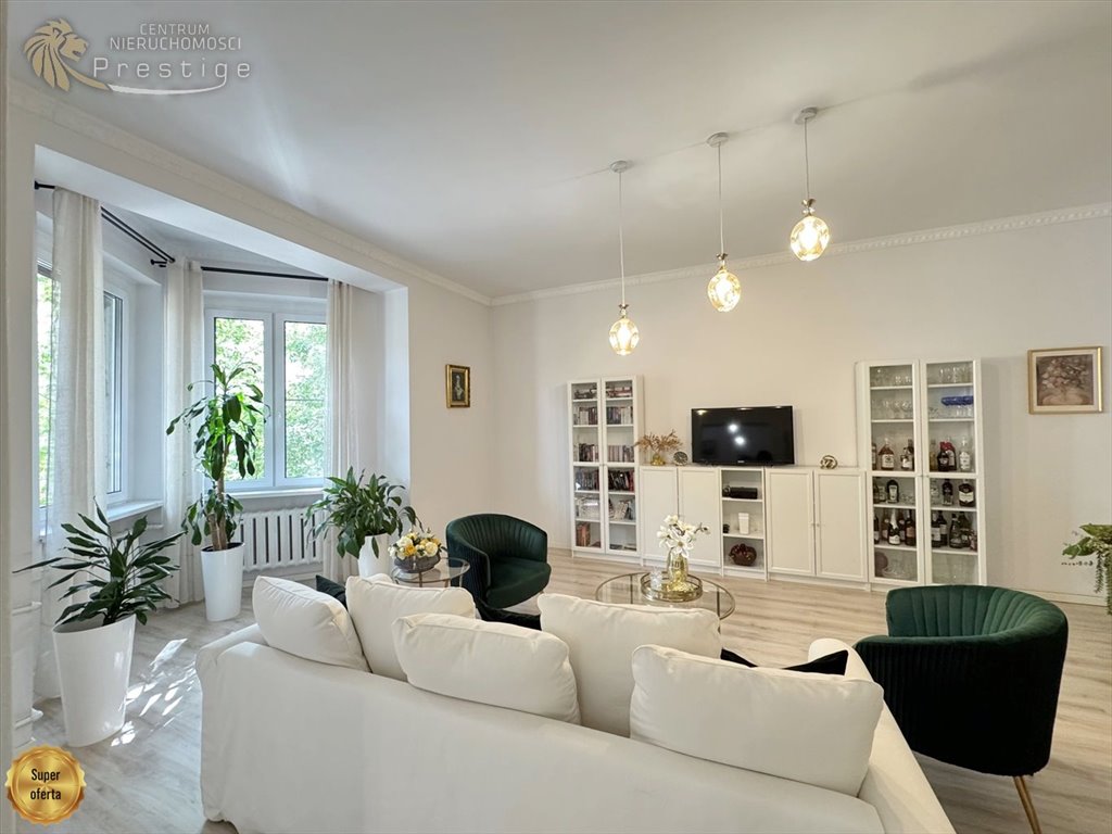 Mieszkanie czteropokojowe  na sprzedaż Bytom  132m2 Foto 1