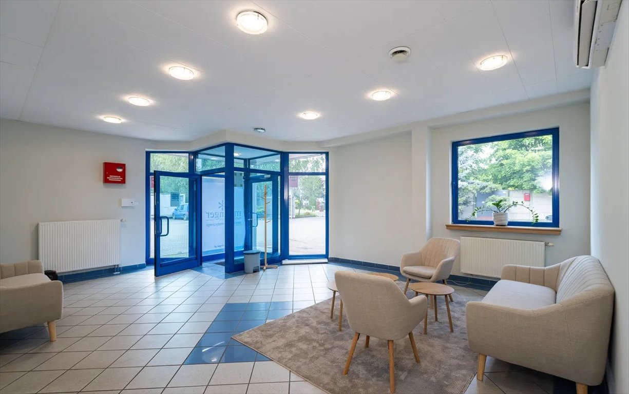 Magazyn na sprzedaż Kalisz  2 700m2 Foto 1