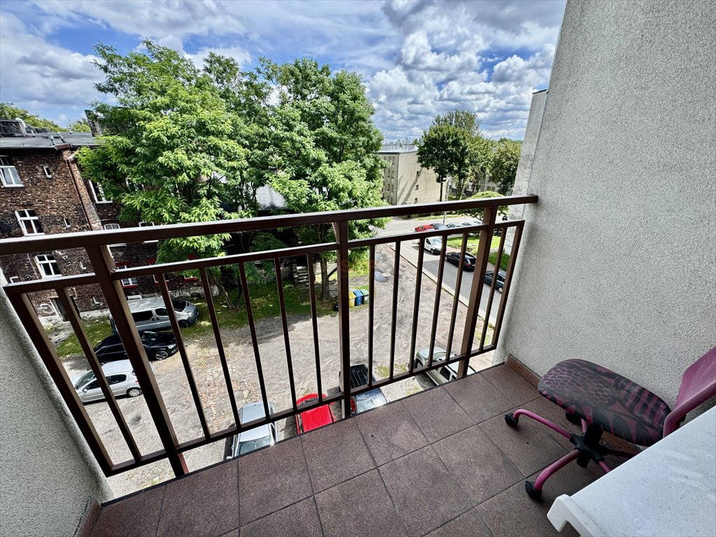 Mieszkanie trzypokojowe na sprzedaż Katowice, Zamkowa  46m2 Foto 1
