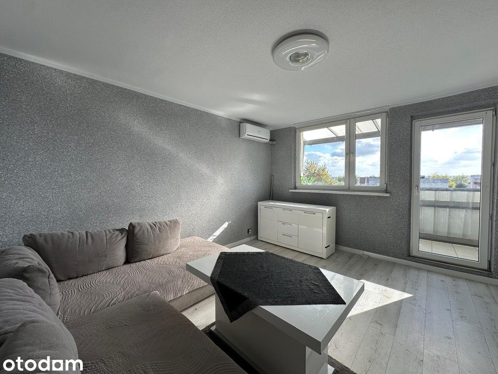 Na sprzedaż 2-pokojowe mieszkanie 43 m² z balkonem i piwnicą Piekary Śląskie, Targowa  43m2 Foto 1