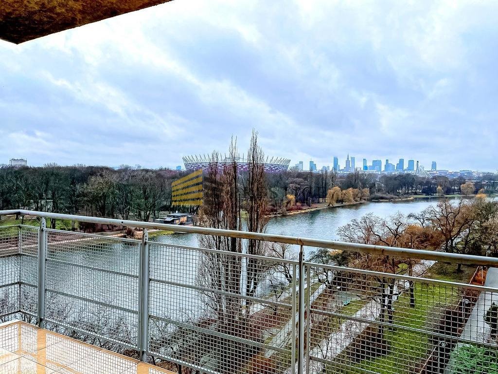 Widok na jezioro i panoramę Warszawy – 100 m2 apartament Warszawa, Praga-Południe, Grochowska  100m2 Foto 1
