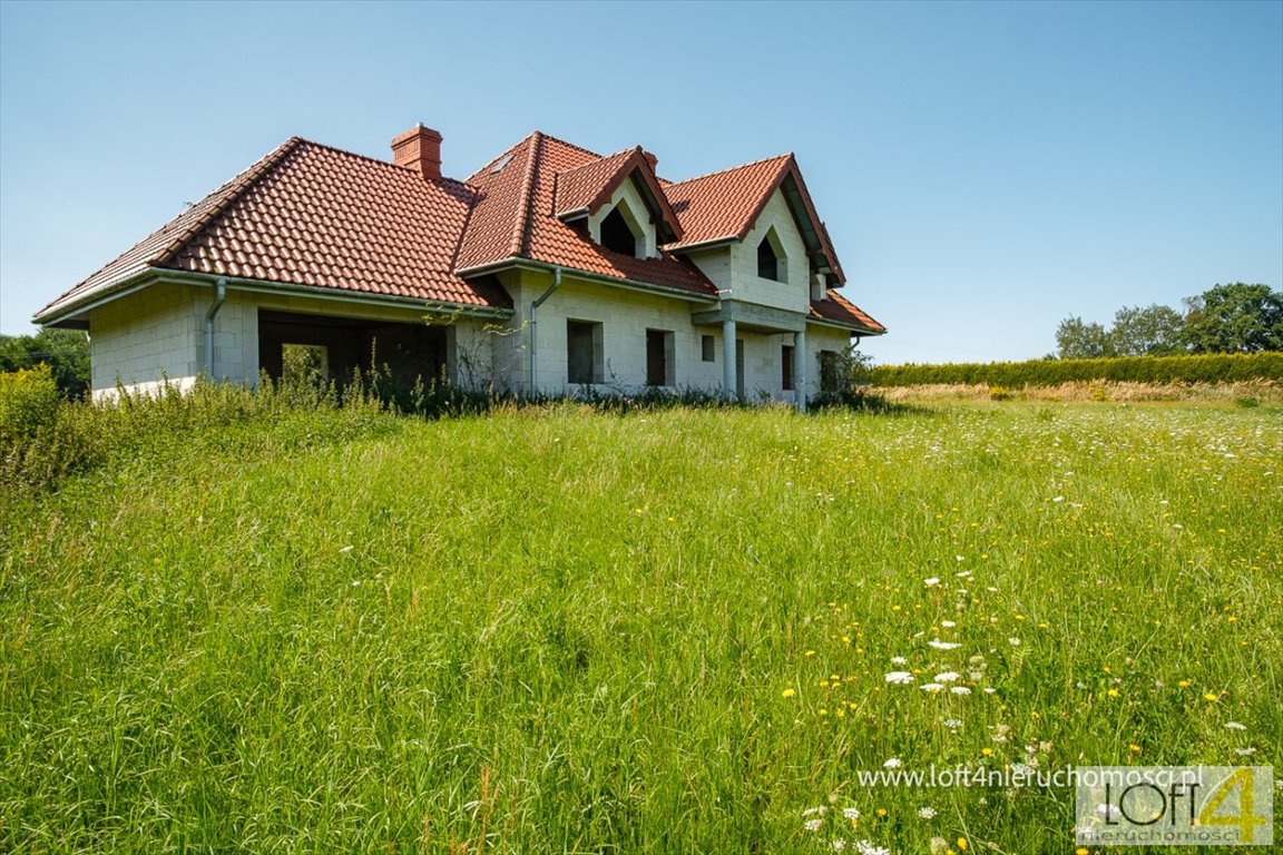 Przestronny dom 405 m2 z dużą działką 84 arów w Uniszowej Uniszowa  574m2 Foto 1