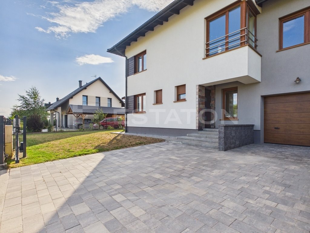 Dom 143 m² z wysokiej jakości wykończeniem - Rzeszów Rzeszów, kard. Karola Wojtyły  143m2 Foto 1