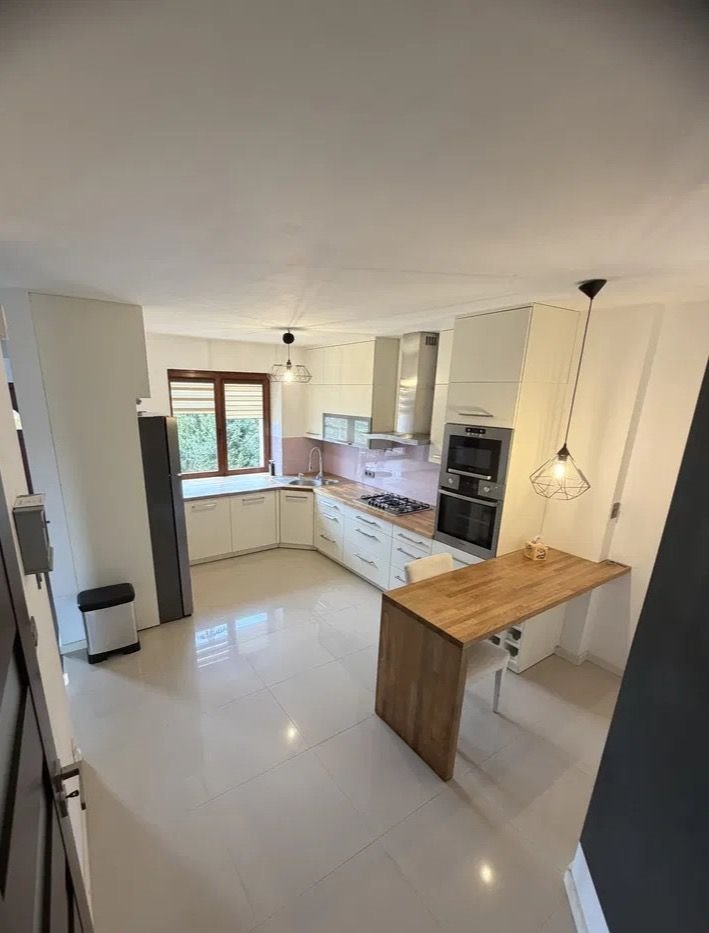 Przestronny dom 250 m² z lokalem usługowym i garażem Piaseczno, Miriama Przesmyckiego  251m2 Foto 1