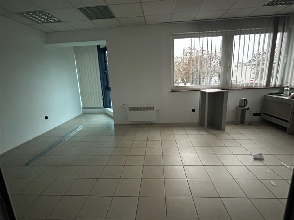 Lokal użytkowy na wynajem Raszyn, Raszyn  100m2 Foto 4