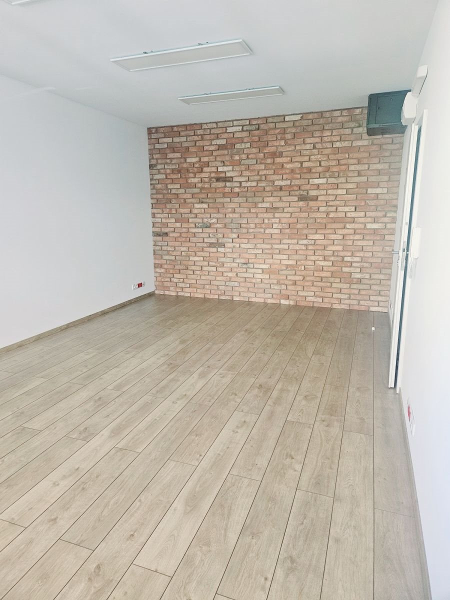 Magazyn na wynajem Bielsko-Biała, Młyńska  25m2 Foto 1