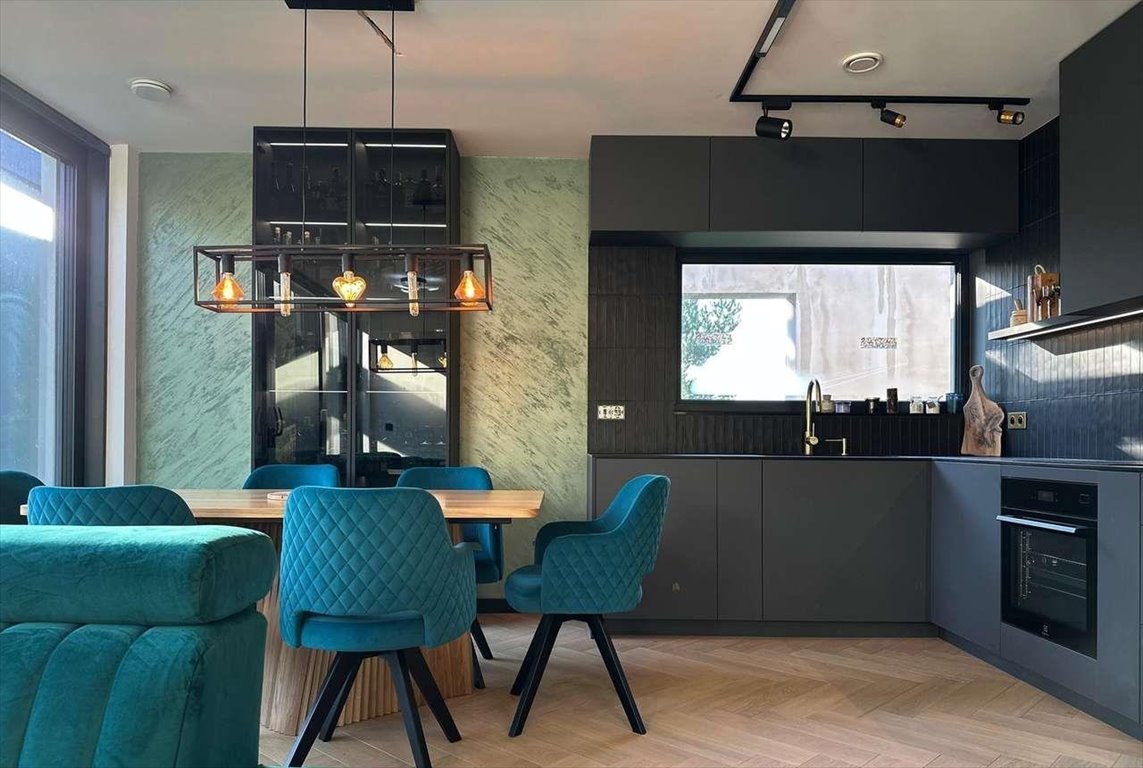 Urokliwy dom 121 m² z tarasem i ogrodem w Niesłuchowie Niesłuchowo  121m2 Foto 1