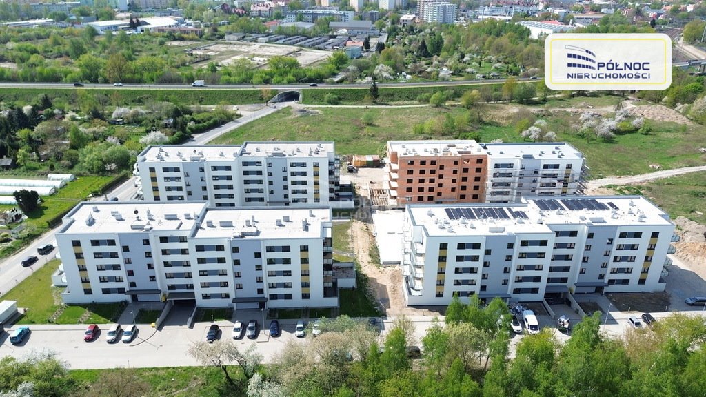 Mieszkanie dwupokojowe na sprzedaż Bolesławiec, Staroszkolna  48m2 Foto 1