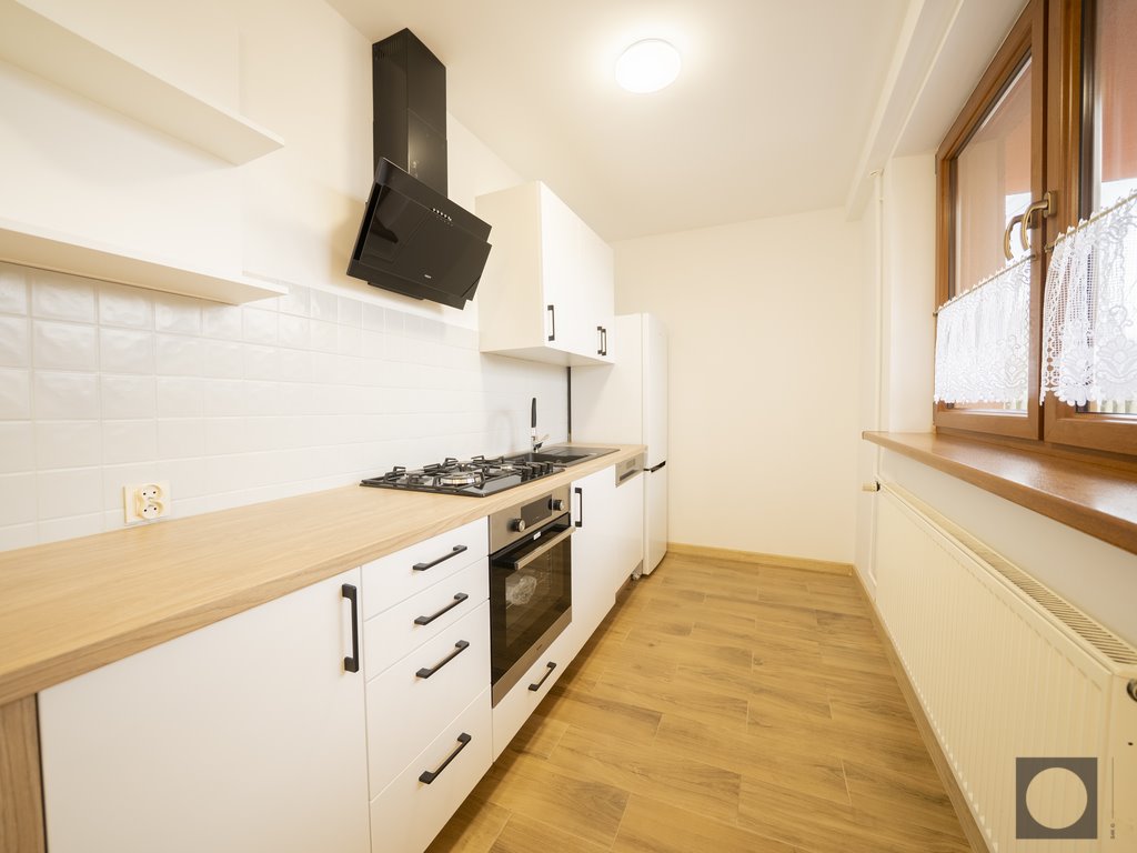 Dom do wynajęcia - 70 m² z osobnym wejściem i pełnym wyposażeniem Bytom, Łukowa  70m2 Foto 1