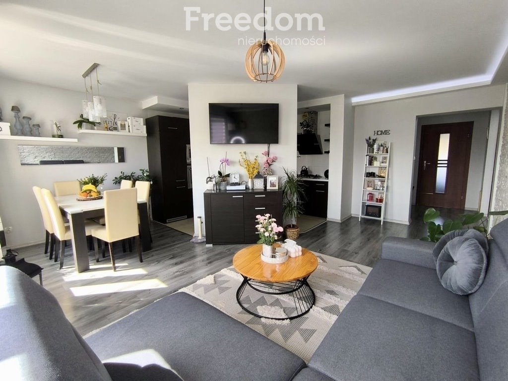 Mieszkanie trzypokojowe na sprzedaż Bobolice, Spółdzielcza  70m2 Foto 1