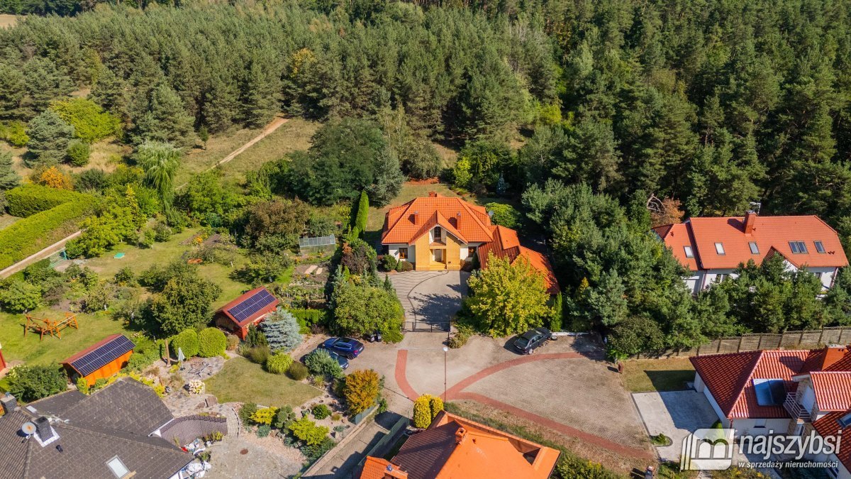 Polecam komfortowy dom 196 m² przy lesie w Barlinku: Barlinek Centrum: Widok